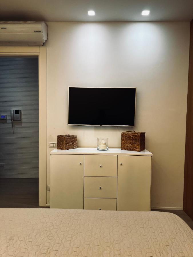 Lux Apartment In Historical Center Of Palermo Bagian luar foto